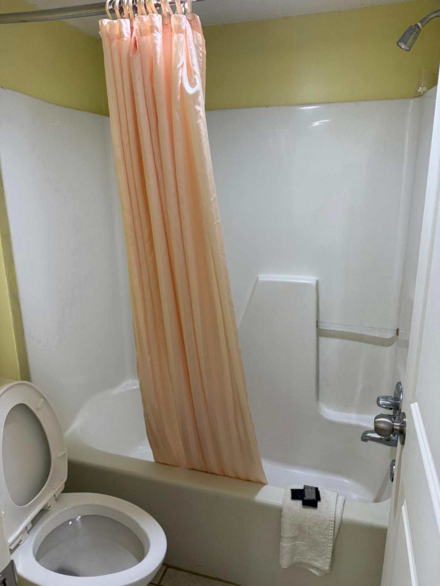 Regency Inn ริเวอร์เดล ภายนอก รูปภาพ